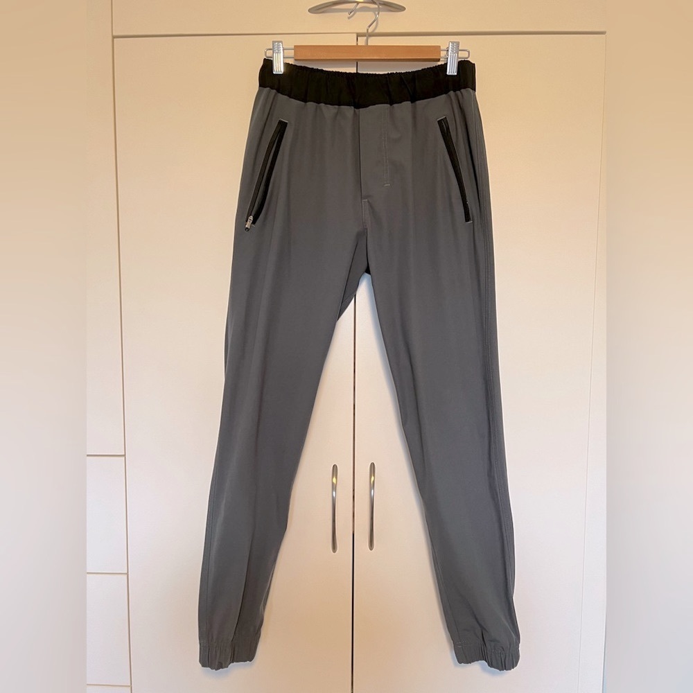 Lululemon Jogger 30" inseam Dove Gray size Small